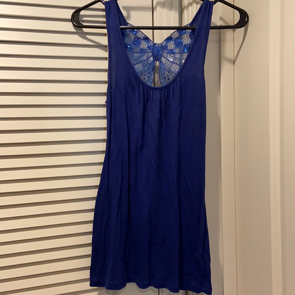Blue Bow Tank
